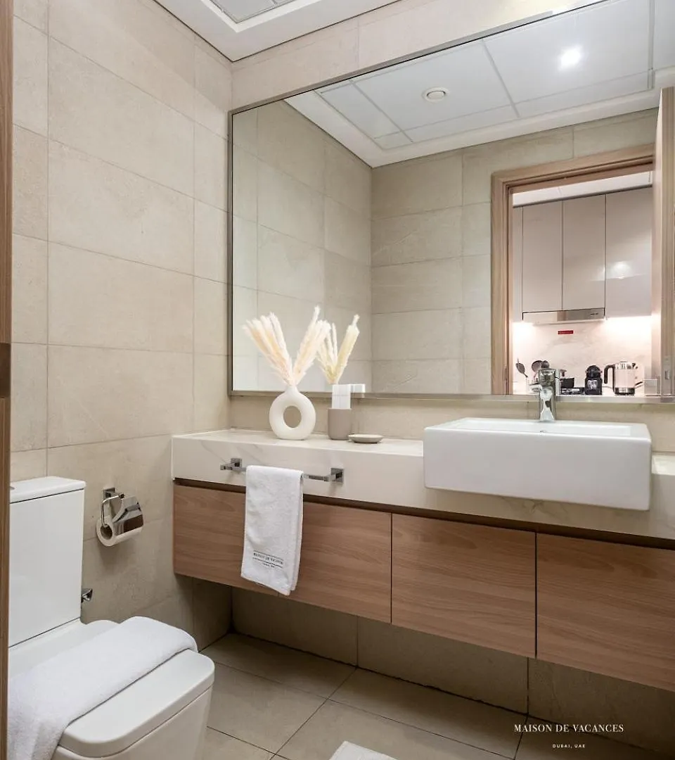 10Mins From Dubai Mall Studio With A Large Balcony 0*,  아랍에미리트